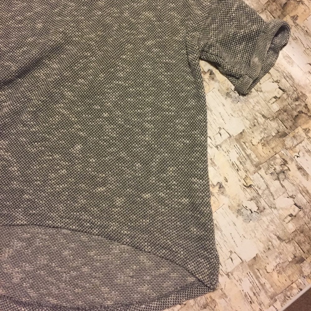 Zara Basic "T-Shirt" - image 4